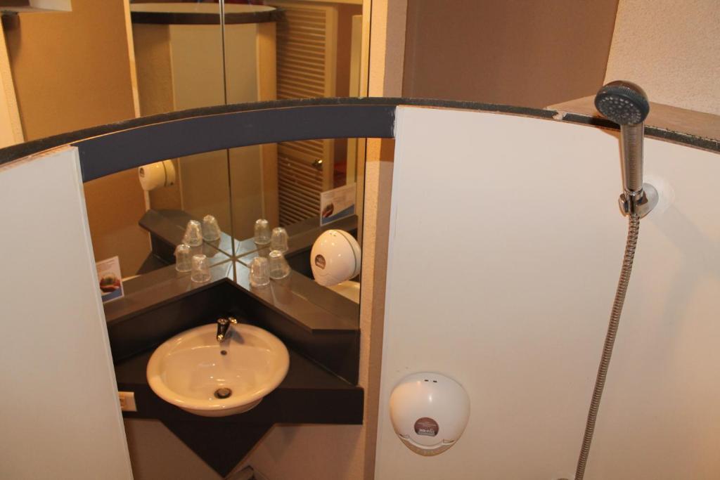 Quick Palace Hotell Noyelles-Godault Rum bild